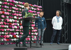 En deze heren, ook area managers, Yi Zhao en Gianfranco de Leo. Het salesteam is de laatste jaren steeds internationaler geworden, zozeer zelfs dat de voertaal er inmiddels het Engels is.